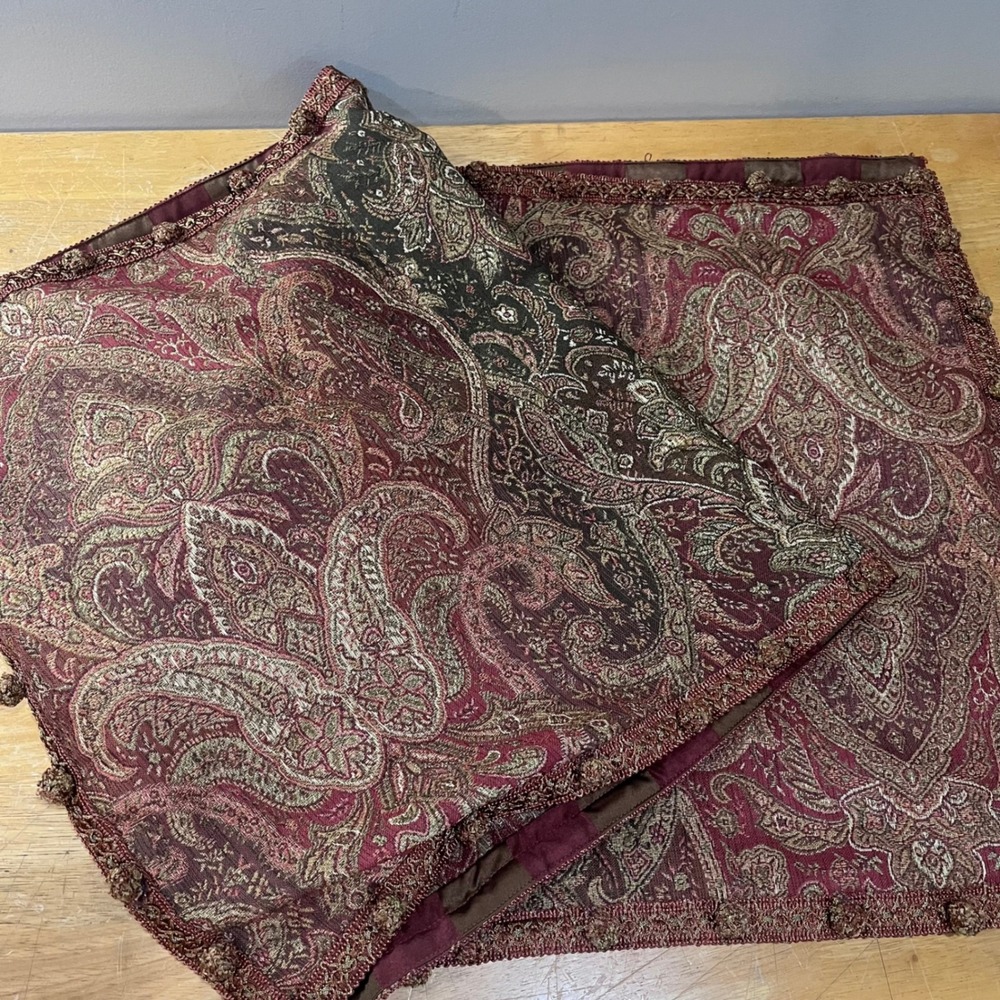 Michael Amini Woodside Park King Pillow Shams Set 2 Paisley Burgundy Gold